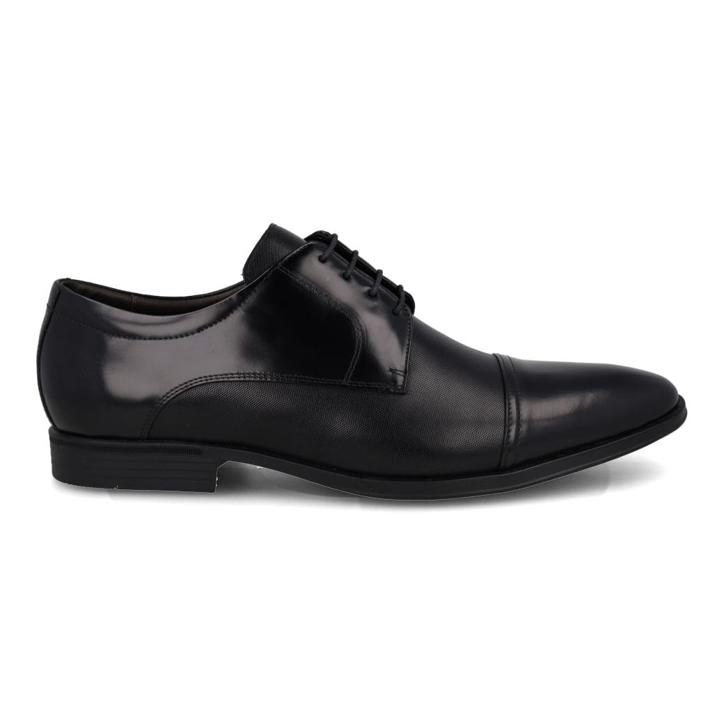 Sapato social masculino Constantino preto em couro, vista lateral direita com cap-toe e cadarço